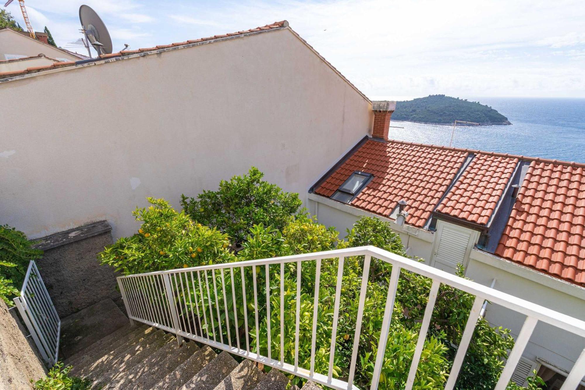 Apartment And Room Cicko Dubrovnik Bagian luar foto