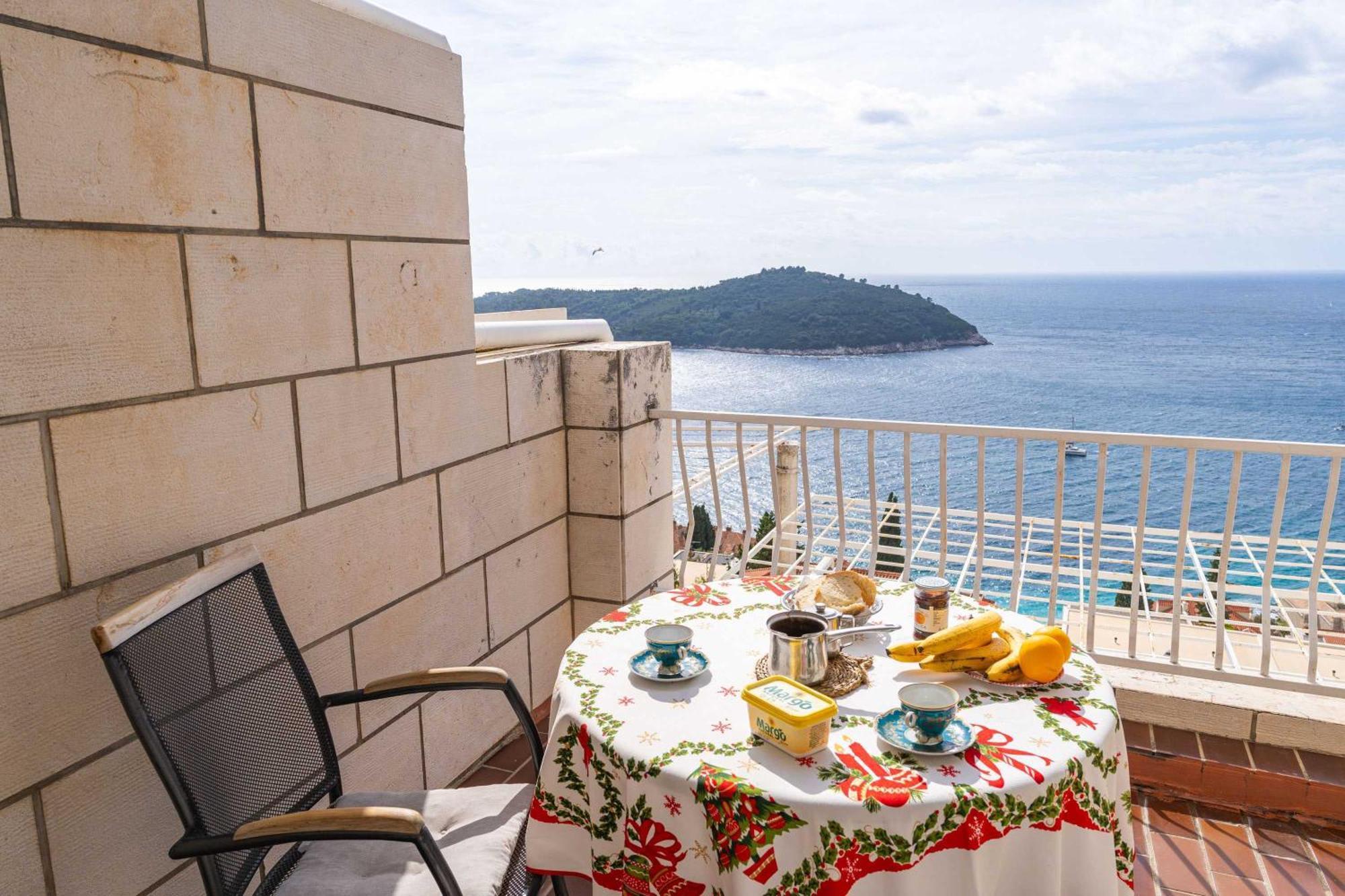 Apartment And Room Cicko Dubrovnik Bagian luar foto